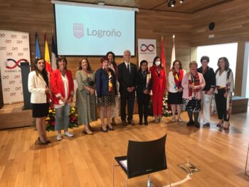 Acto en el Ayuntamiento de Logroño: celebración V centenario del asedio de Logroño por los franceses